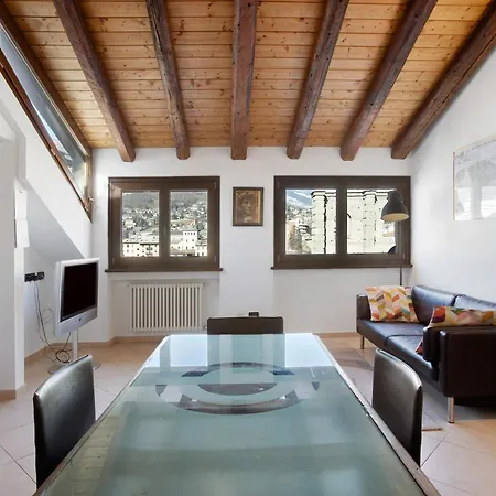 Attico Vista Anfiteatro דירה